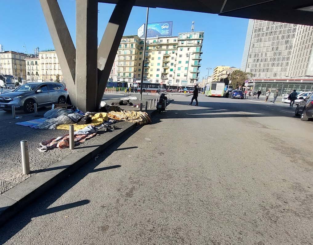 napoli,-emergenza-freddo:-45-nuovi-posti-letto-per-i-senza-fissa-dimora