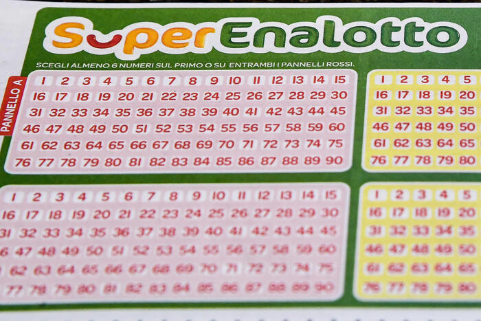 superenalotto,-centrato-il-jackpot-da-371-milioni,-la-schedina-vincente-e-un-sistema-diviso-in-90-quote-da-5e,-ognuno-ha-vinto-4-milioni.