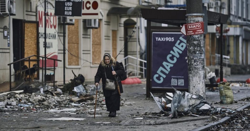 ucraina,-la-diretta-–-cremlino:-“mancano-condizioni-per-sviluppo-pacifico”.-zelensky:-“la-situazione-a-bakhmut-e-sempre-piu-complicata”-–-il-fatto-quotidiano