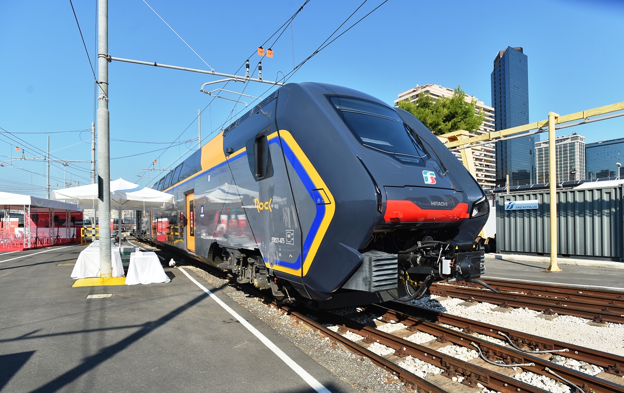 trenitalia,-corse-aggiuntive-treni-regionali-a-pasqua-e-pasquetta.